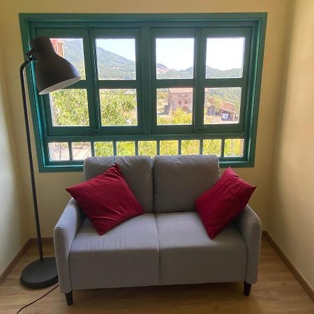 Cal Tofones, Baixos 2. Allotjament Turistic A Borreda Bagian luar foto